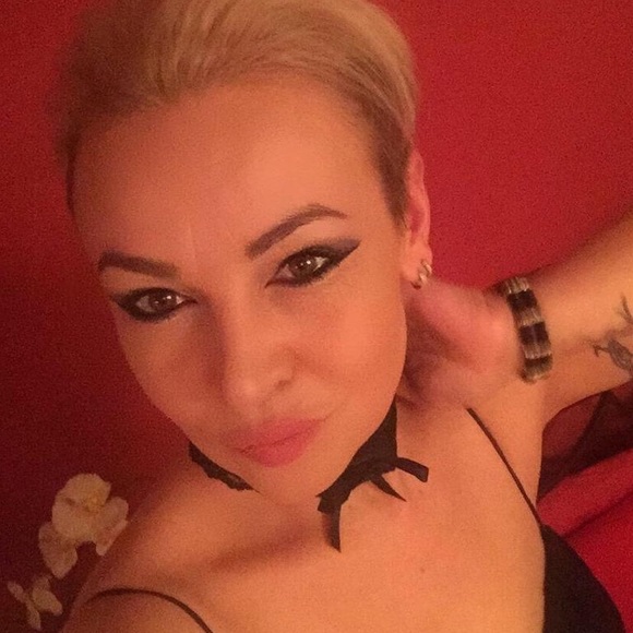 Meet your Posher, Eclectic - Picture 2 of 3